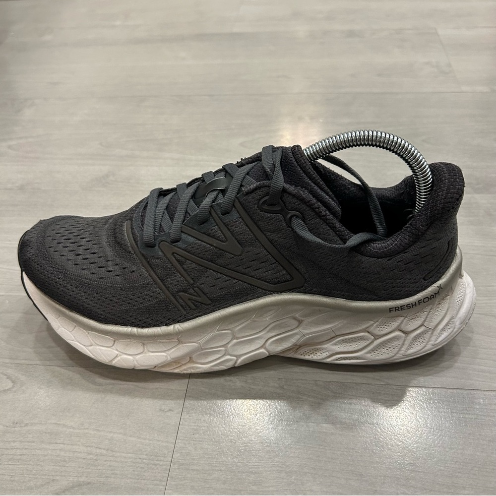New Balance Fresh Foam X More v4 Women's Size 9.5 Black Starlight Running Shoes - Picture 6 of 12
